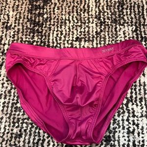 2XIST MOOD NO SHOW BRIEF FESTIVAL FUCHSIA Size S and M